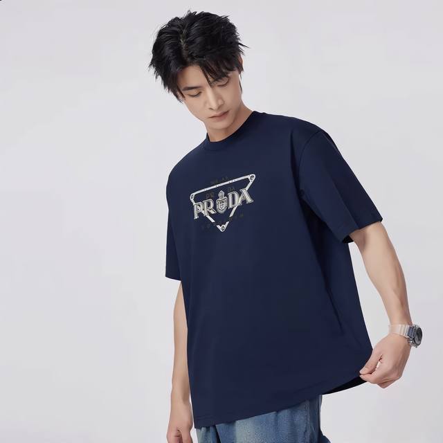特价70 1件 齐色齐码 特价福袋不退换喔~ 再次重复：特价 不退！！不换！ 颜色：白色 红色 藏蓝色 码数：S M L Xl Xxl