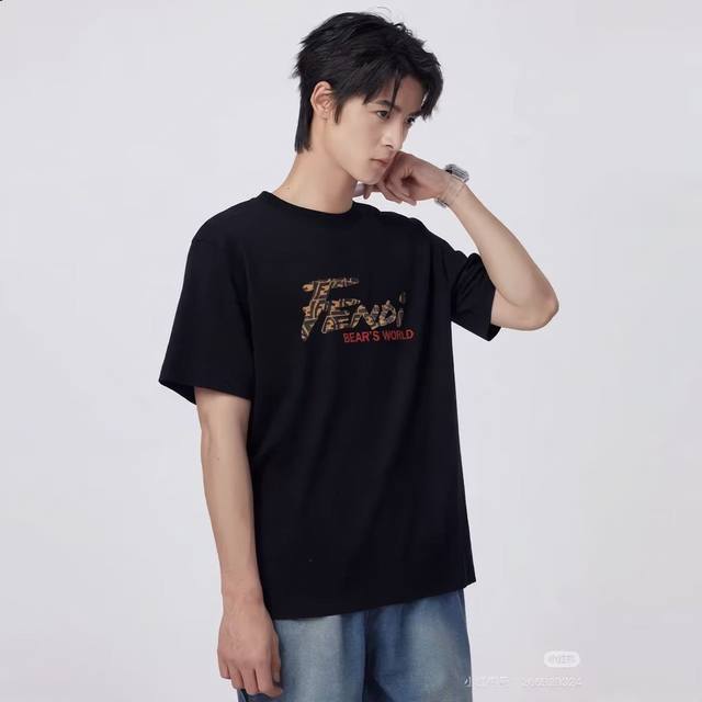 特价70 1件 齐色齐码 特价福袋不退换喔~ 再次重复：特价 不退！！不换！！ 颜色：白色 黄色 黑色 码数：S M L Xl Xxl
