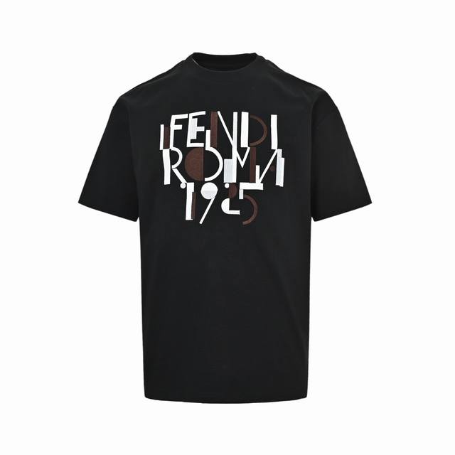 本地自取：160 Fendi 芬迪 26Ss 几何字母刺绣印花短袖 购入原版开发！整衣重工高端刺绣不起皱！区别于市面通货垃圾版本！面料采用320克重纯棉，定