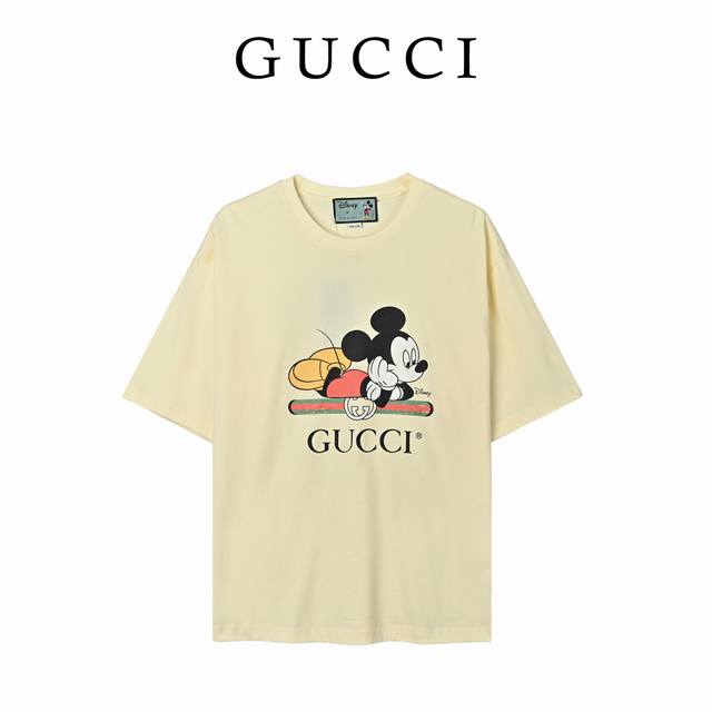 本地自取160 Gucci & Disney 米奇印花短袖 定织克重180针织棉，21支有机麻棉混纺面料，原身布切捆条做罗纹，原版定染颜色，前幅丝网台板手工