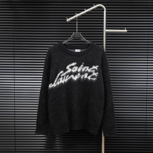 210 款式：Ysl圣罗兰海马毛Logo针织长袖毛衣 尺码：S-Xxl 面料：羊毛混纺 辅料：全套定制原版辅料 无性别区分 男女同款