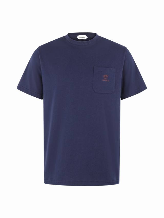 p130 Versace 26Ss胸前贴袋刺绣标识棉质T恤 正品4300购入开发 40支双纱100%精梳棉200克 1*1配套罗纹280克 进口刺绣
