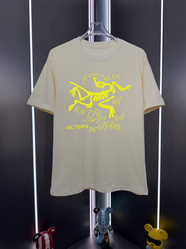 p80 独家背景供货 支持来图一件定做 Arc'teryx*始祖鸟 印花圆领短袖T恤短袖 颜色：黑色，白色，杏色，红色，烟灰色 尺码：Xs-S-M-L货号