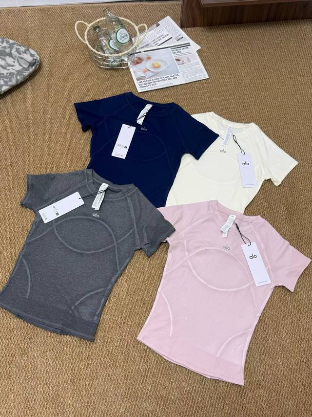 110 Alo Sports Short-Sleeve Crew Neck T-Shirt, Four Colors, Real Shot High Elast