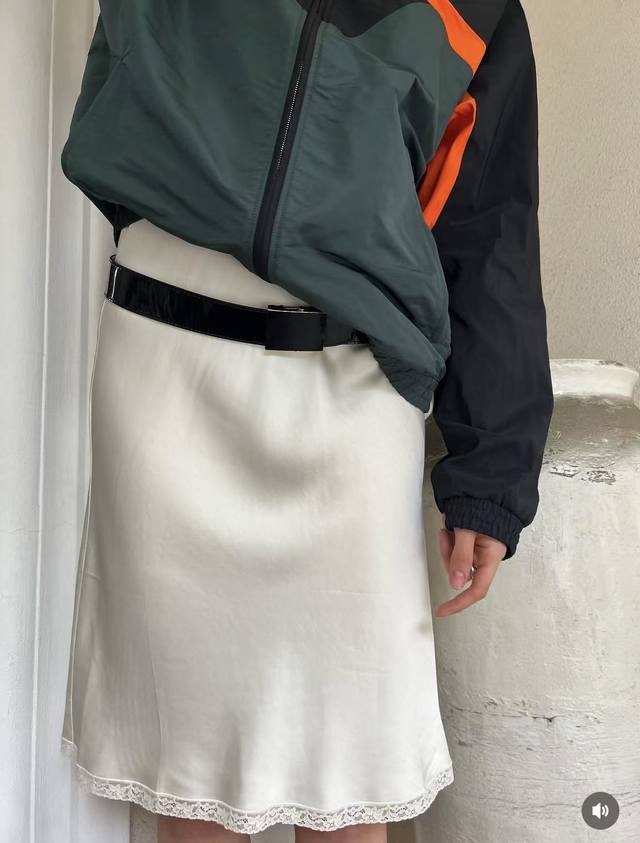 -----88509 Ysl 拼色拉链外套 色彩的碰撞 专属Logo拉链头Sml220