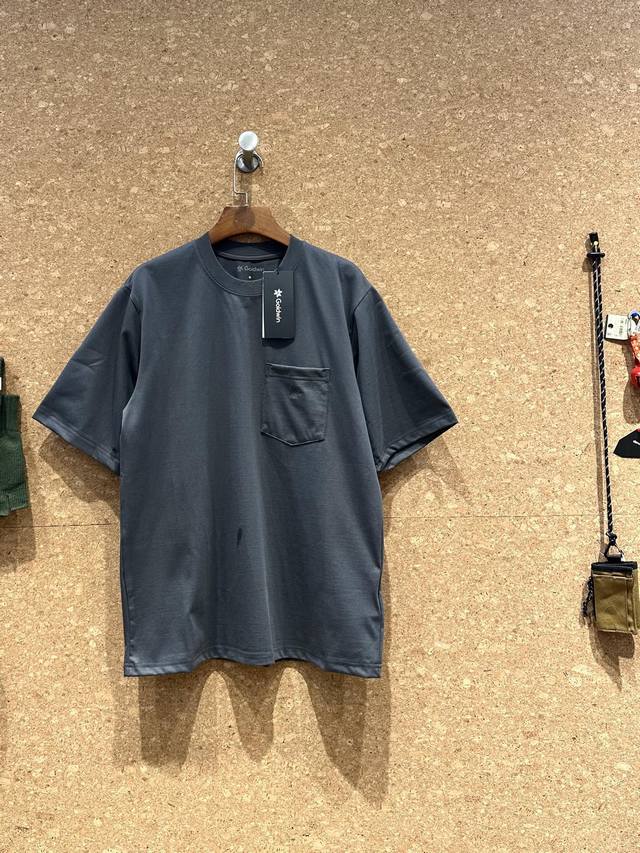 180 面料好所以才贵 不要发一些废话 根据自身情况选择即可 Goldwin Oversized pocket Tee 口袋短袖 26Ss 官方旗舰店在售1