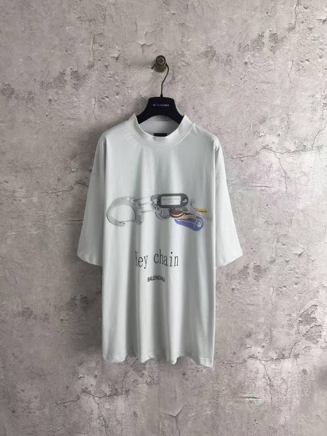 Balenciaga Key Chain Short-Sleeve T-Shirt, p90 . Color: Grey/White . Sizes: XS-L