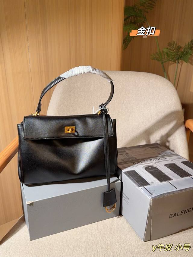 390 牛皮 小号 Balenciaga巴黎世家 新品Rodeo手提包～托特包～单肩斜挎～ 尺寸27×18×8 礼盒包装Y