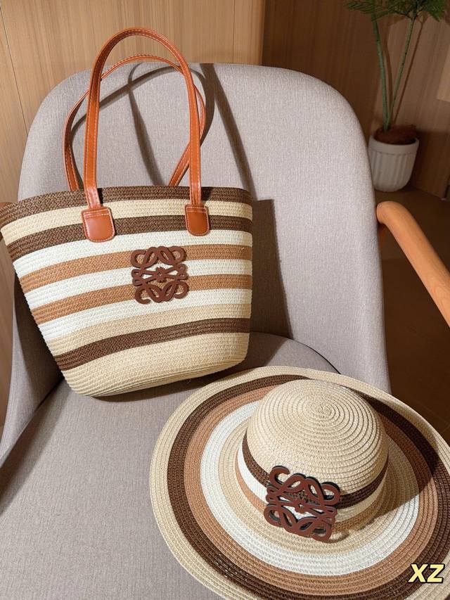 190 Loewe罗意威 草编Tote托特包沙滩包草帽套盒，容量适中，通勤或度假都很实用。 尺寸26×28×14 飞机箱Xz