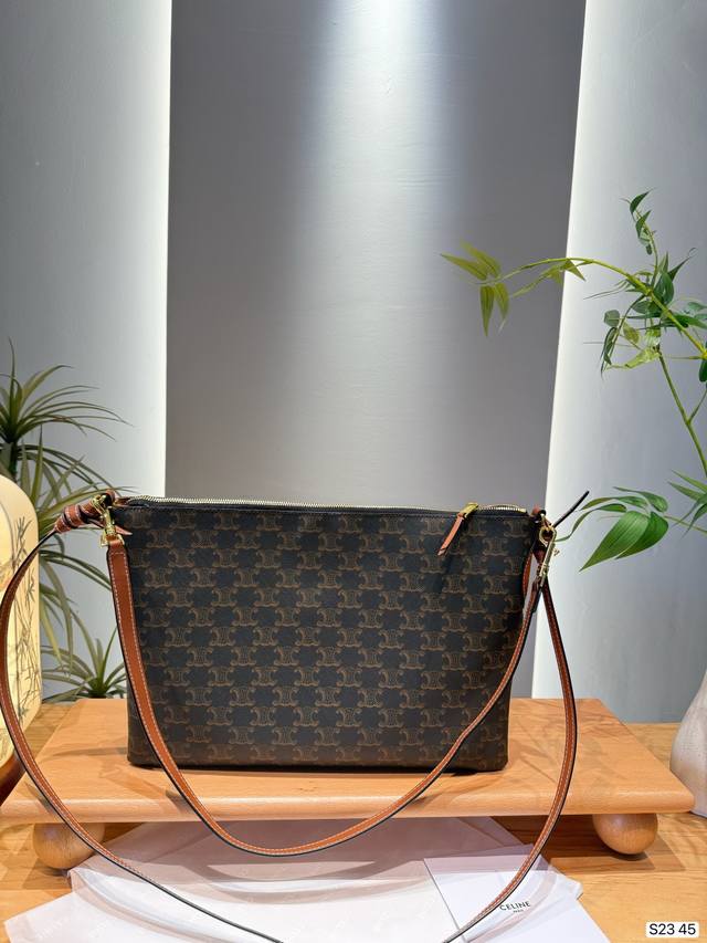 p270 Comes with folding box. Celine Soft Shopper monogram tote bag. Features the