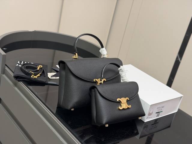 ?290 ?280 Comes with folding box Size: 25cm 20cm Celine Nino - Beautiful and pra