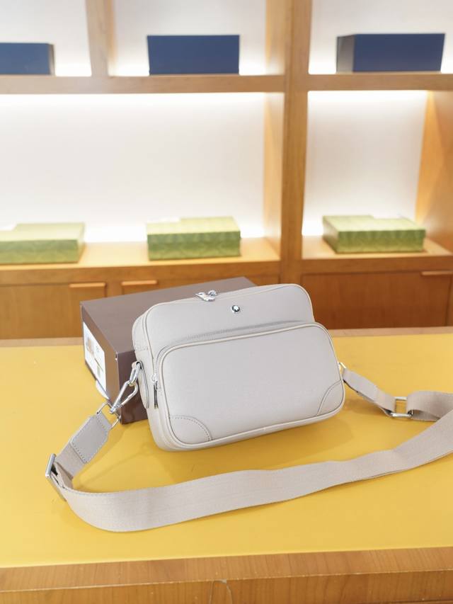 p340 Mont Blanc official website synchronized high-version crossbody shoulder ba