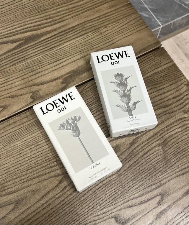 120原单品质 “Loewe罗意威情侣香水”001 Man&Woman 100Mlloewe事后清晨香水系列以“缠绵之后,破晓之时”这个颇有凄美之感的表达为概 120原单品质 “Loewe罗意威情侣香水”001 Man&Woman 100Mlloewe事后清晨香水系列以“缠绵之后,破晓之时”这个颇有凄美之感的表达为概