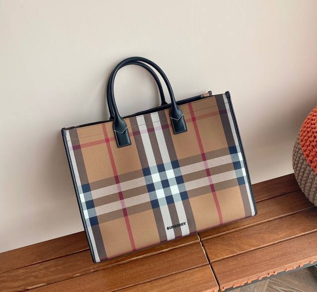 p1010 Top-tier original quality, featuring Burberry's latest checkered fabric li