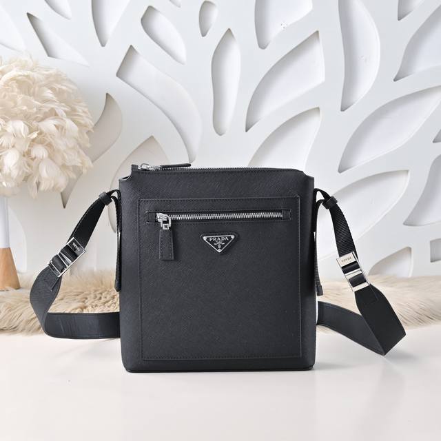 Prada - The latest Prada men's crossbody bag is made of imported calfskin with a Prada - The latest Prada men's crossbody bag is made of imported calfskin with a