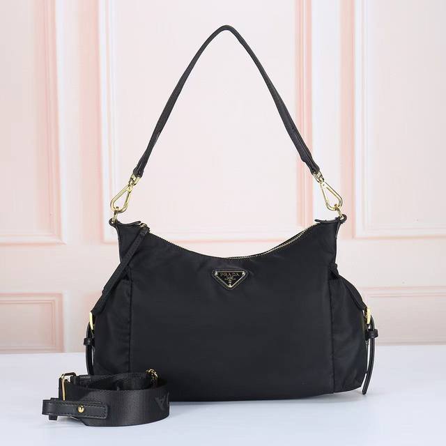 Prada 2026 Crossbody Bag Explorer Bag, same as the official website. Made with o Prada 2026 Crossbody Bag Explorer Bag, same as the official website. Made with o