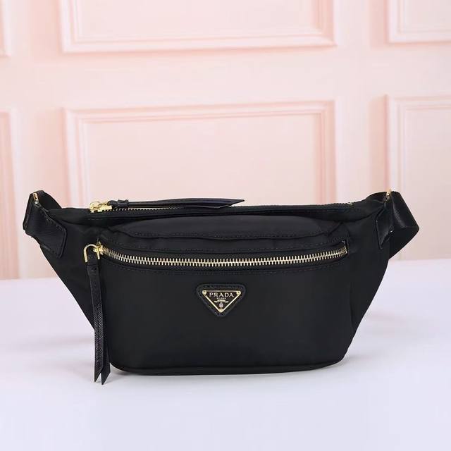 Prada 2026 Chest Bag, same as the official website, uses original imported water Prada 2026 Chest Bag, same as the official website, uses original imported water