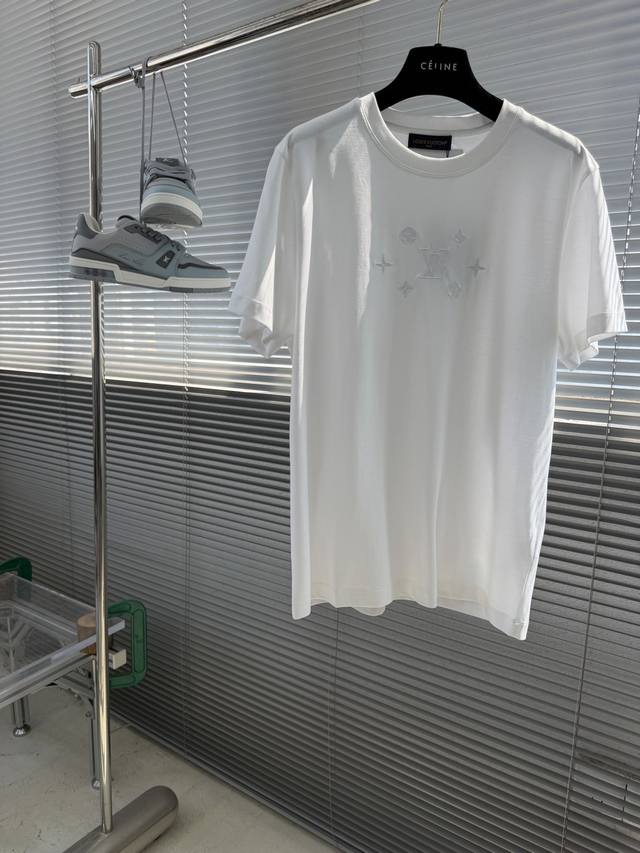 p230 - Louis Vuitton 2026 Spring/Summer New Crew Neck Short-Sleeve T-Shirt, High p230 - Louis Vuitton 2026 Spring/Summer New Crew Neck Short-Sleeve T-Shirt, High