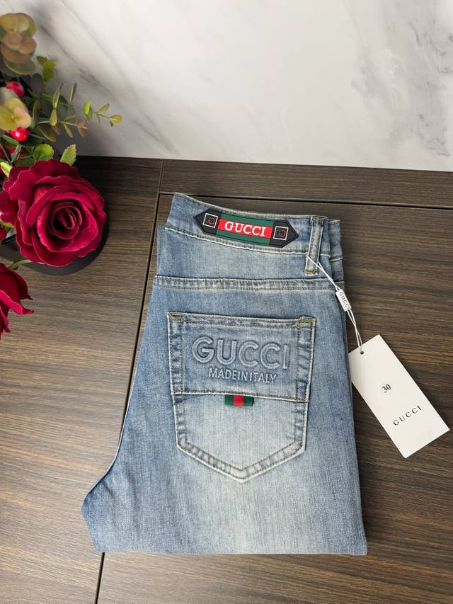 #Jap180 Gucci 26Ss Spring/Summer Jeans - A high-end, slim-fit, skinny denim jean #Jap180 Gucci 26Ss Spring/Summer Jeans - A high-end, slim-fit, skinny denim jean
