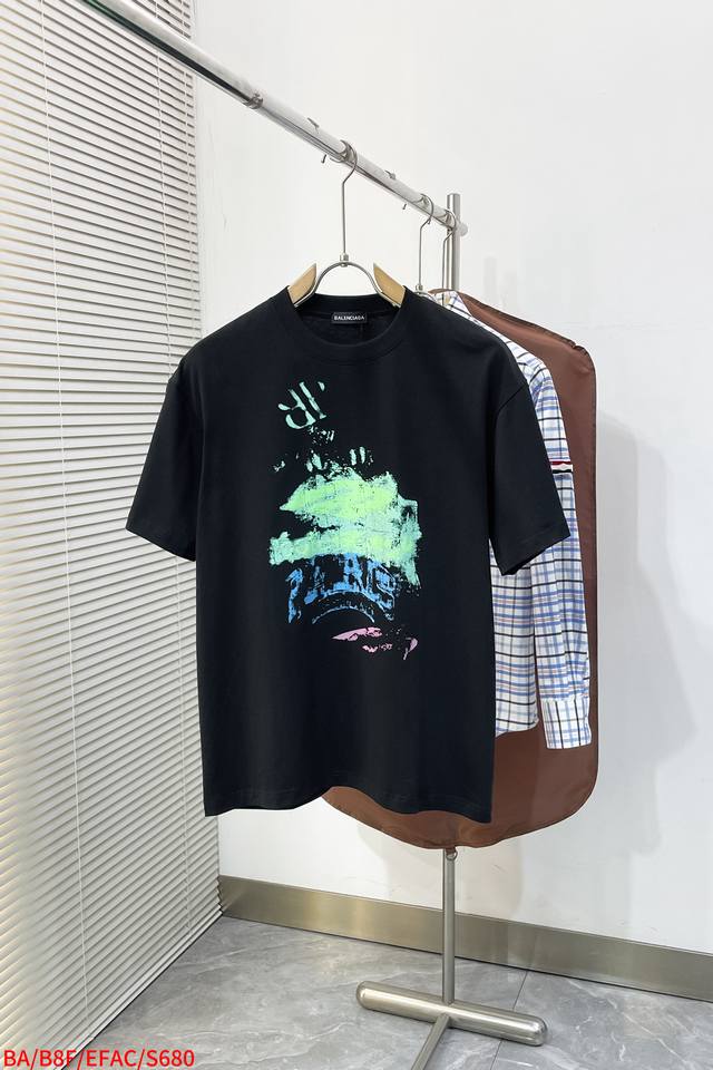 p180 S680 Balenciaga's latest men's casual short-sleeved shirt, a high-end custo