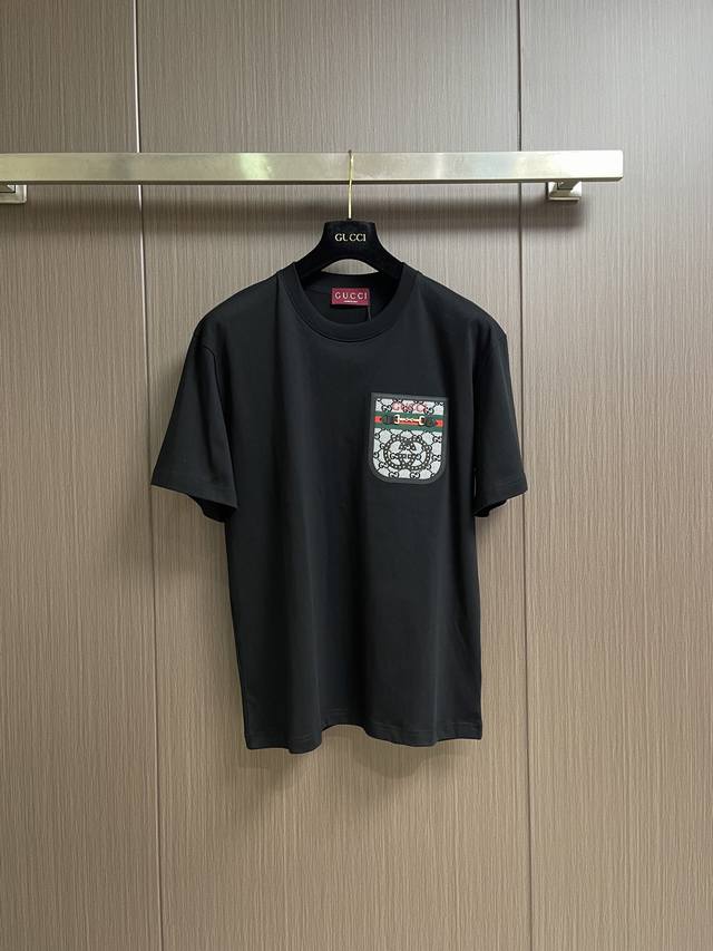 200 Gucci 2026Ss New Short-Sleeve T-Shirt, a simple and versatile style. Made wi 200 Gucci 2026Ss New Short-Sleeve T-Shirt, a simple and versatile style. Made wi
