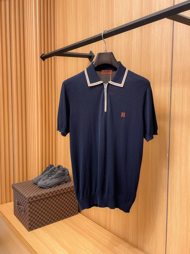 p290 Hermes 爱马仕 2026春夏专柜新款 高端伊力特天丝针织定制 顶级时尚休闲短袖针织衫翻领针织衫。 26Ss高端人士必备单品,精选进口超柔进口伊 p290 Hermes 爱马仕 2026春夏专柜新款 高端伊力特天丝针织定制 顶级时尚休闲短袖针织衫翻领针织衫。 26Ss高端人士必备单品,精选进口超柔进口伊