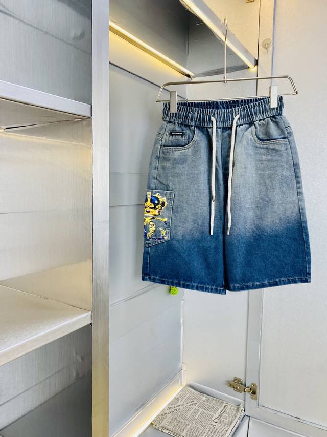 p200 Authentic Dolce & Gabbana (Dg) 2026 Summer New Arrival Denim Shorts, availa