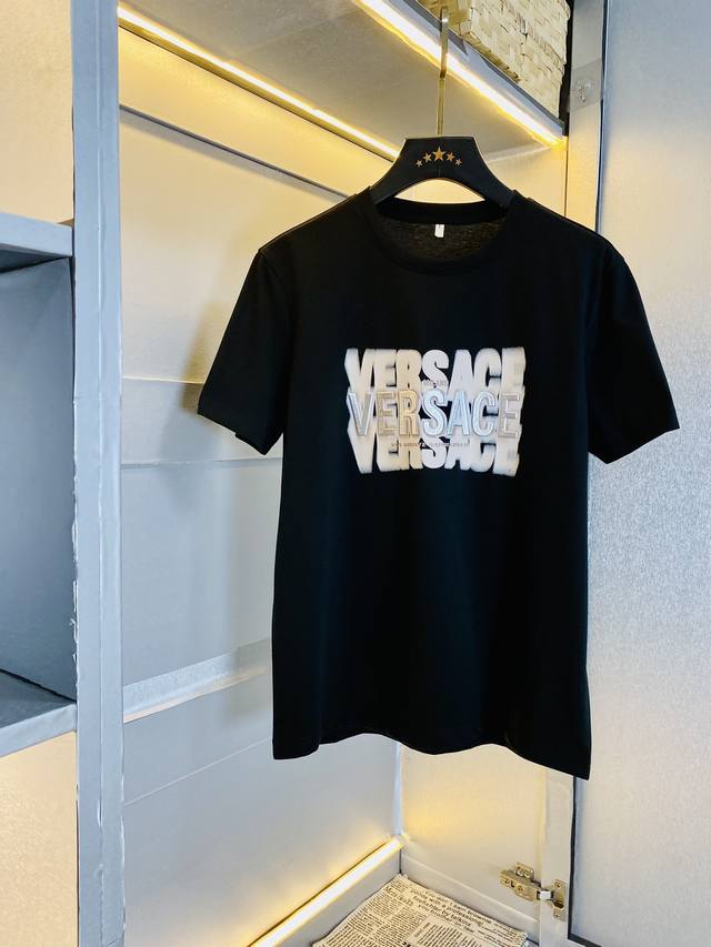 p200穿240斤 胖子福音 情侣款 码数：M-6Xl 范思哲Versace 原单品质 2026最新款 男装短袖T恤 衣服 精选专柜订制顶级丝光棉进口面料 所有