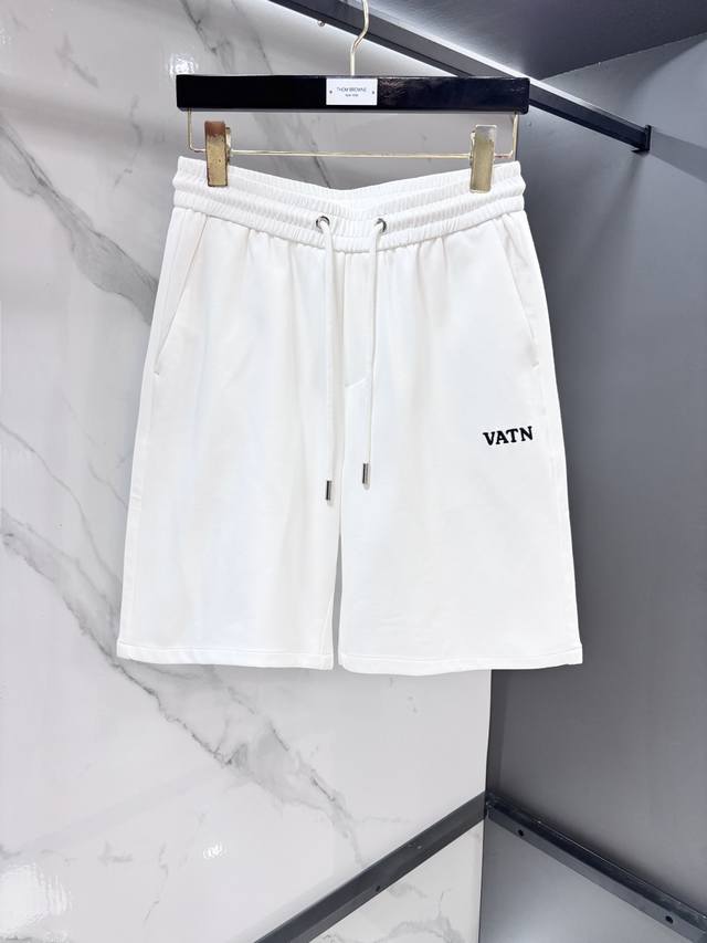 p200 Valentino 2026 Spring/Summer New Casual Shorts! Available simultaneously on p200 Valentino 2026 Spring/Summer New Casual Shorts! Available simultaneously on