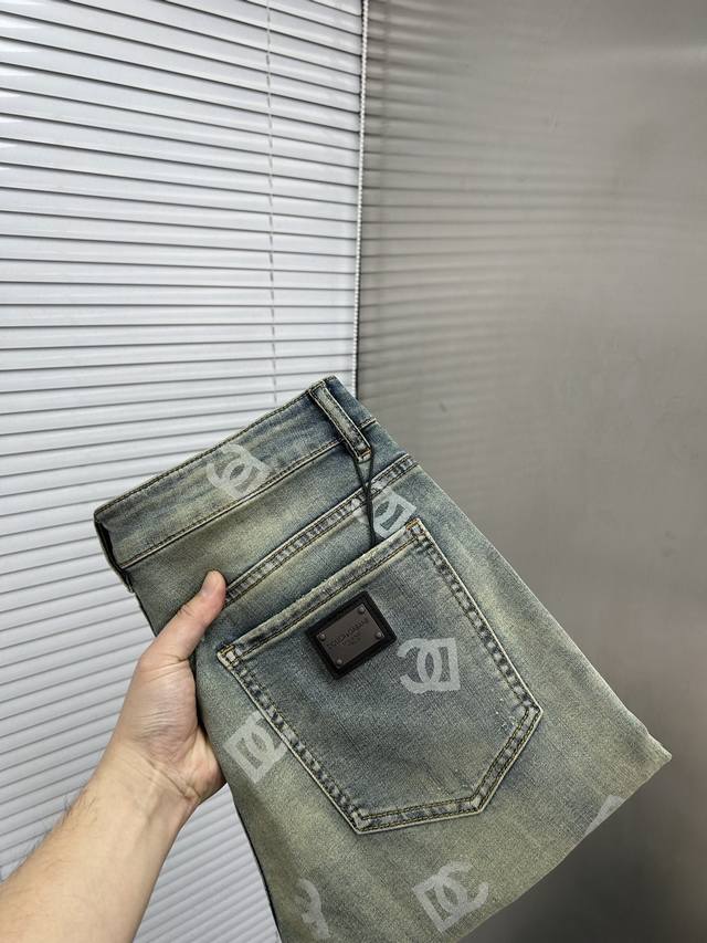 p250 Dg Dolce & Gabbana 2026 Spring/Summer New Men's Jeans. Made with selected i