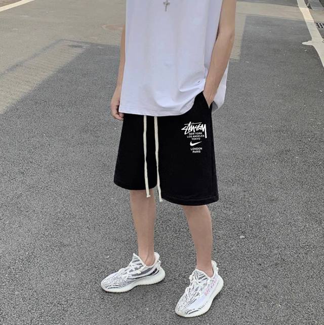 退换20天 190 Stussy X Nike斯图西联名耐克夏季运动宽松短裤 品质好货|兼运动与潮流|超百搭 甄选新疆21支360G华棉面料 最大的优点就 退换20天 190 Stussy X Nike斯图西联名耐克夏季运动宽松短裤 品质好货|兼运动与潮流|超百搭 甄选新疆21支360G华棉面料 最大的优点就