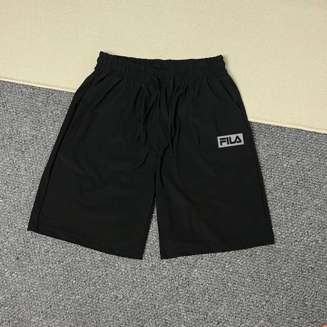 退换20天 200 Fila 斐乐冰丝凉感弹力速干休闲运动宽松五分裤短裤 优选冰丝四面弹Coolmax轻量化 高弹低温液氨凉感冰皮面料,横向纵向都有弹力 进 退换20天 200 Fila 斐乐冰丝凉感弹力速干休闲运动宽松五分裤短裤 优选冰丝四面弹Coolmax轻量化 高弹低温液氨凉感冰皮面料,横向纵向都有弹力 进