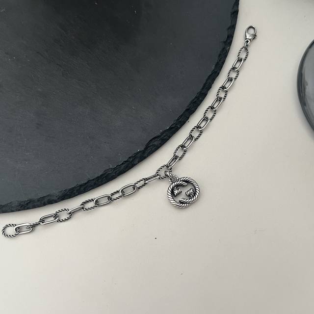 180Gucci古驰互扣式双G手链 尺寸:16Cm 18Cm 20Cm可调节 180Gucci古驰互扣式双G手链 尺寸:16Cm 18Cm 20Cm可调节