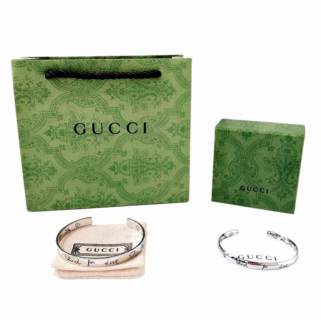 170Gucci 古驰爱无畏情侣手镯 王源、杨紫、等明星同款!超细节的爱无畏太阳眼花鸟情侣手镯!Blind For Love系列,取自谚语“盲人为爱”寓意爱无 170Gucci 古驰爱无畏情侣手镯 王源、杨紫、等明星同款!超细节的爱无畏太阳眼花鸟情侣手镯!Blind For Love系列,取自谚语“盲人为爱”寓意爱无