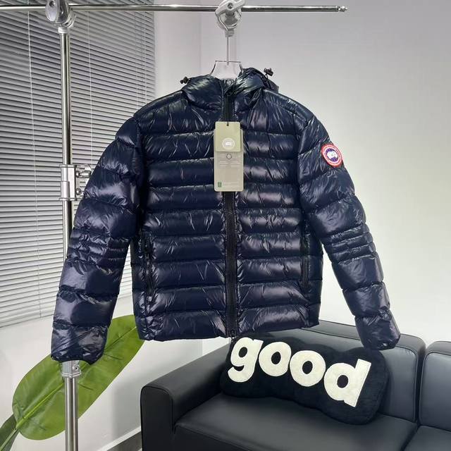 590 加拿大鹅 2227深蓝红标羽绒服轻薄款 Canada Goose Crofton系列 Crofton系列滑雪季 徽标Logo纯色亮面连帽防水防风超轻羽
