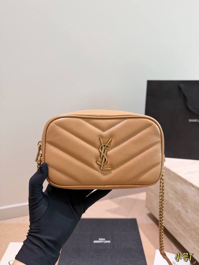 p230 p230 Gift Box YSL Saint Laurent Loulou Camera Bag We previously introduced