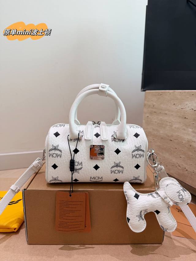 p250 原单 Mcm 原单茶金 Mini Nano 枕头包 Mcm Ss21 Mini Nano 枕头包 可爱到爆炸 青岛原厂，可单肩，斜挎，手提，大小非