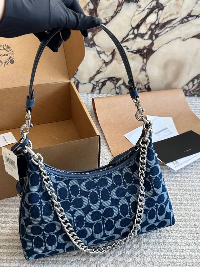 230 配盒 复刻版 Size：25*13Cm C家 Juliet 腋下包 五金再次升级 腋下包设计天花板了哦！ 配有3条肩带， 单肩斜挎都可以！