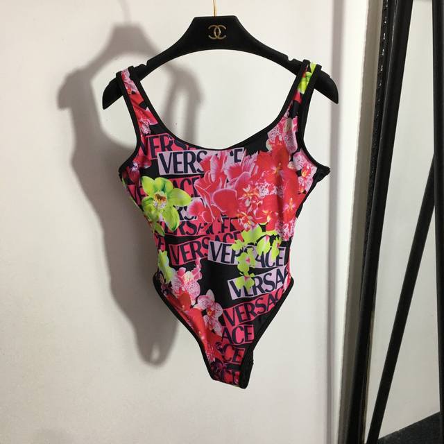 p160 Style No. 20231192 Versac* New Red and Green Floral Print Halter Swimsuit w