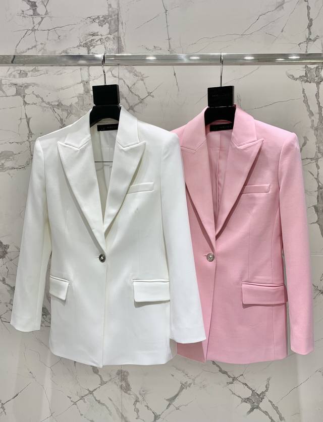 p690 *Vans One-Button Wool Suit with Slim Fit The one-button design is classic y