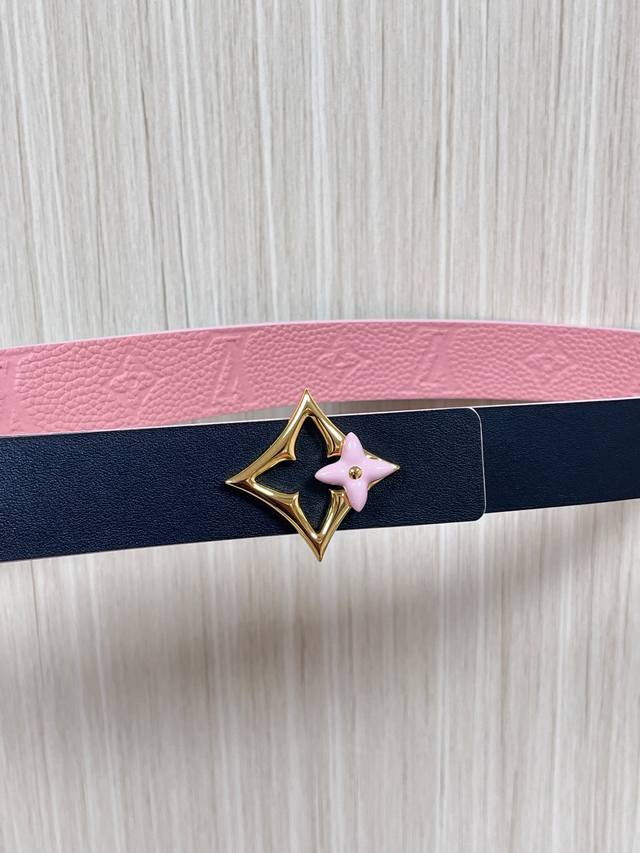 New seasonal style, 3.0 pink lychee-pattern embossed design, paired with exquisi