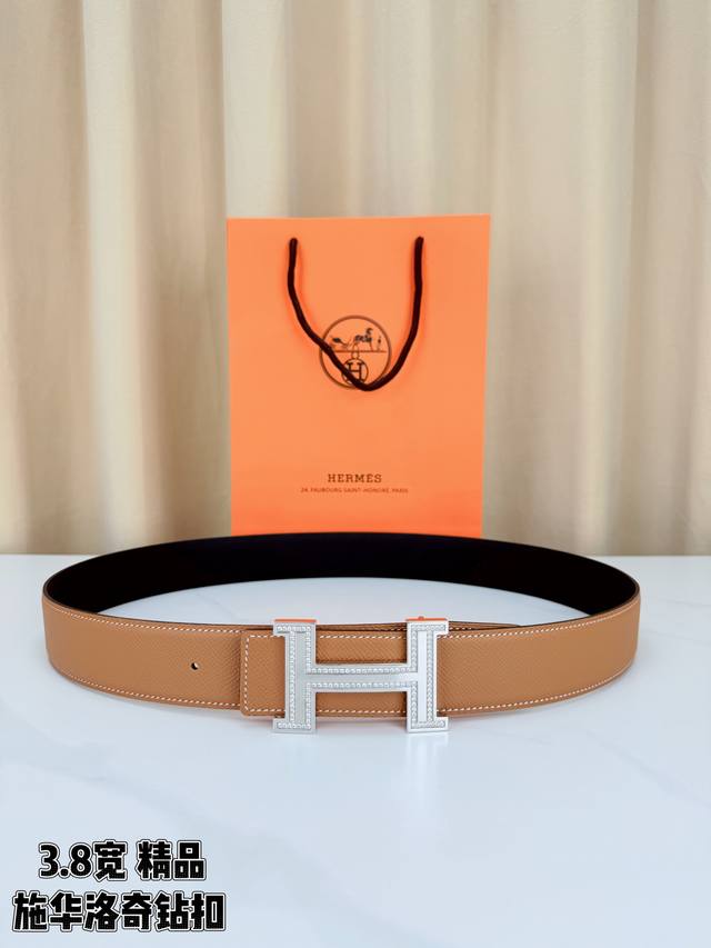 290 Hermes-style 3.8cm wide belt, featuring a dazzling Swarovski crystal-encrust 290 Hermes-style 3.8cm wide belt, featuring a dazzling Swarovski crystal-encrust