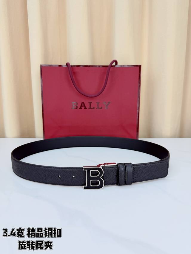 200 Bally 3.4-width black lychee-patterned belt, crafted from top-grain cowhide,