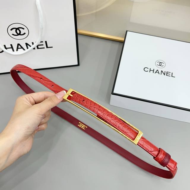190 Chanel 1.5Cm New Chanel belt, 15mm wide, reversible design with rectangular