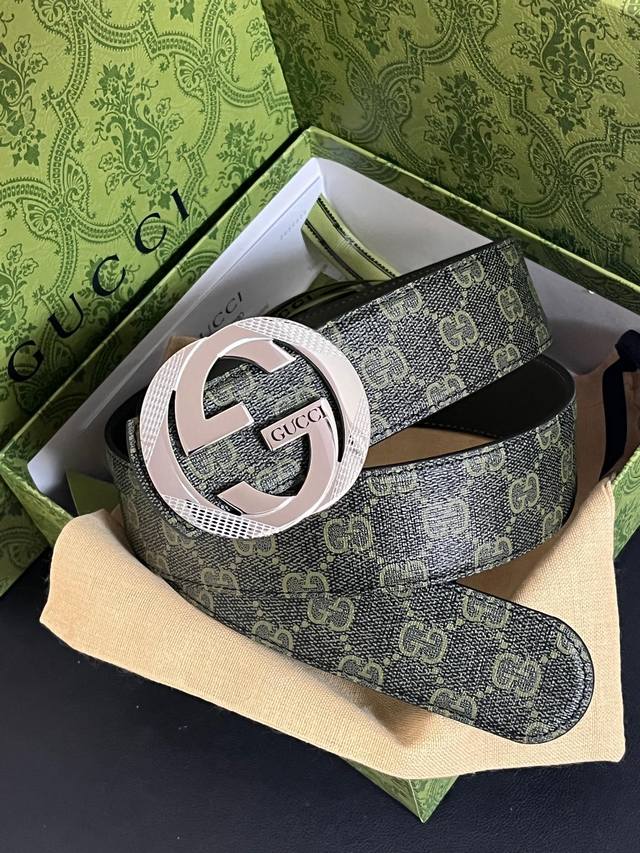 180--Gg Marmont collection draws inspiration from classic silhouettes, featuring