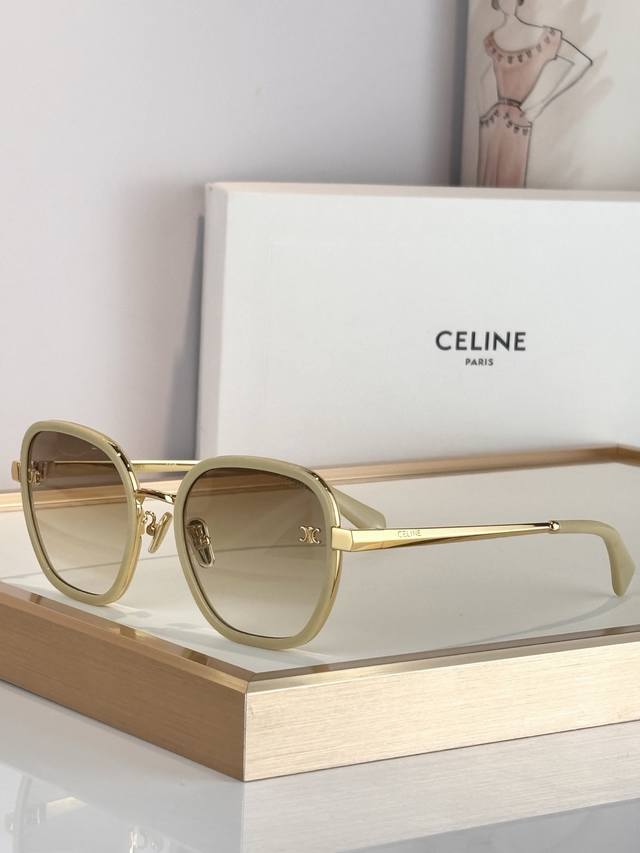 p200 Celine Mod: Cl42128U Size: 55 ports 22-145