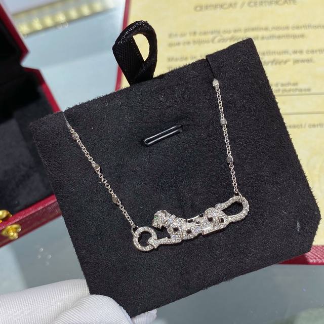 p100 精工版本 Cartier 卡地亚 1:1满钻豹子项链出货 经典贵族范儿、奢华满钻抚媚豹子设计 独家实拍 重工打造 完美复刻 电镀18K金！搭配祖母绿豹