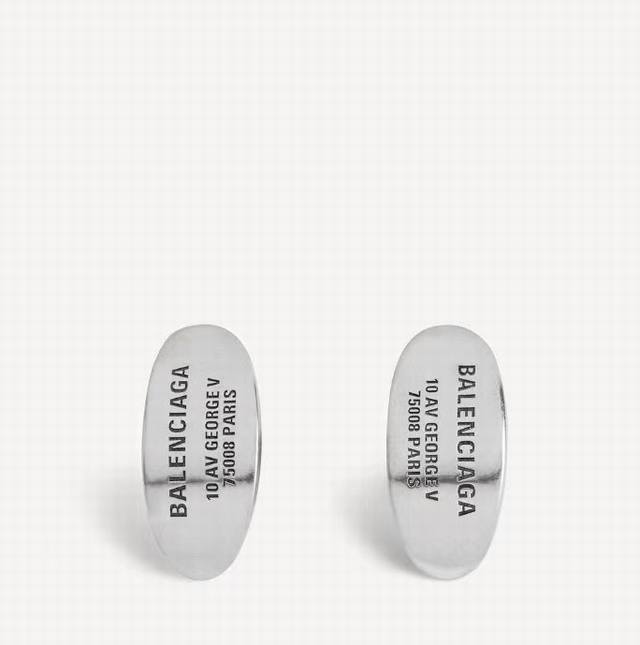 p100巴黎世家 Balenciaga 耳钉 简单大方 大牌金质感饱满 ，搭配衣服超好看 ！！