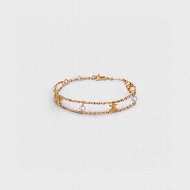p70 Celine's new artistic bracelet. Made of brass with engraved patterns! Super