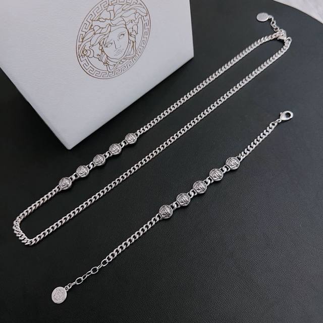 Batch necklace 95 p120 high-quality Versace necklace Medusa head original single